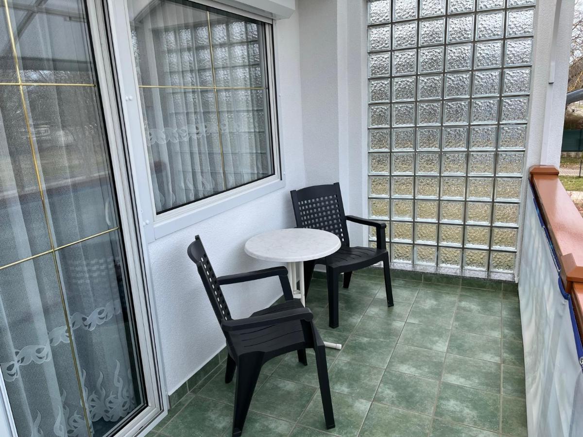 Karolin Apartman Бюк Экстерьер фото