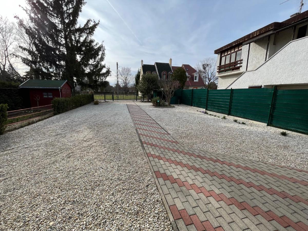 Karolin Apartman Бюк Экстерьер фото