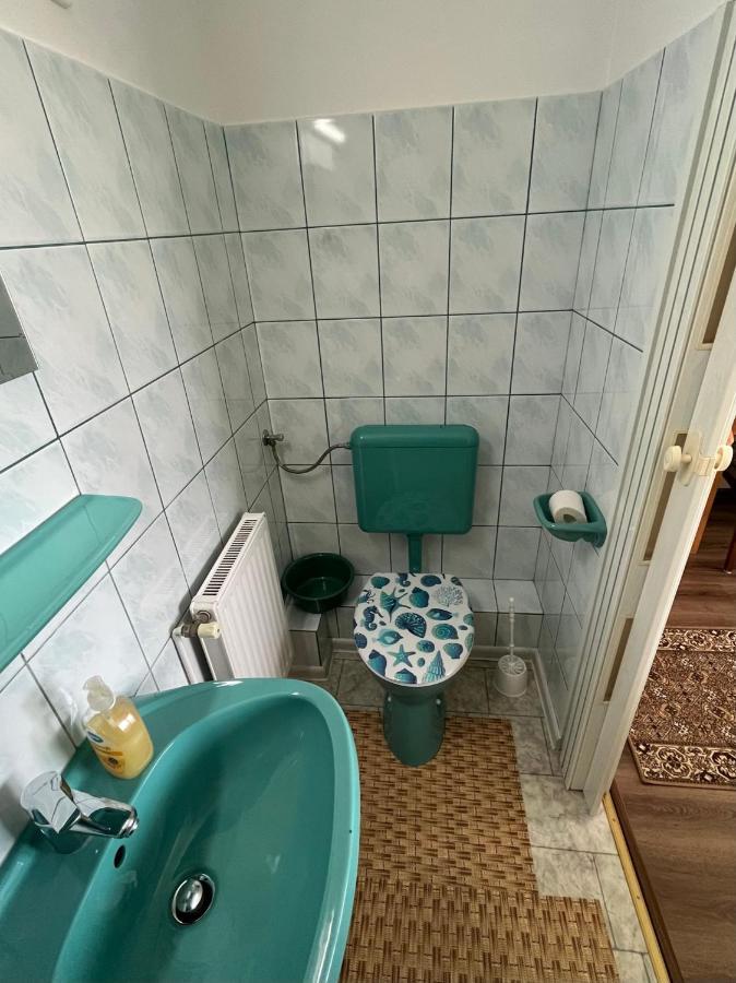 Karolin Apartman Бюк Экстерьер фото