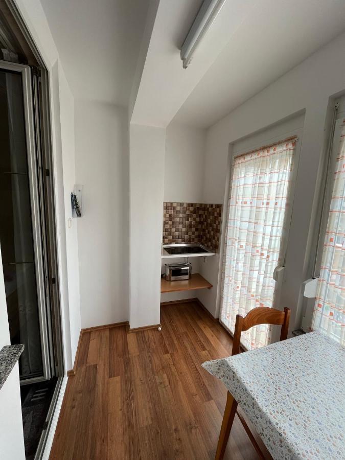 Karolin Apartman Бюк Экстерьер фото