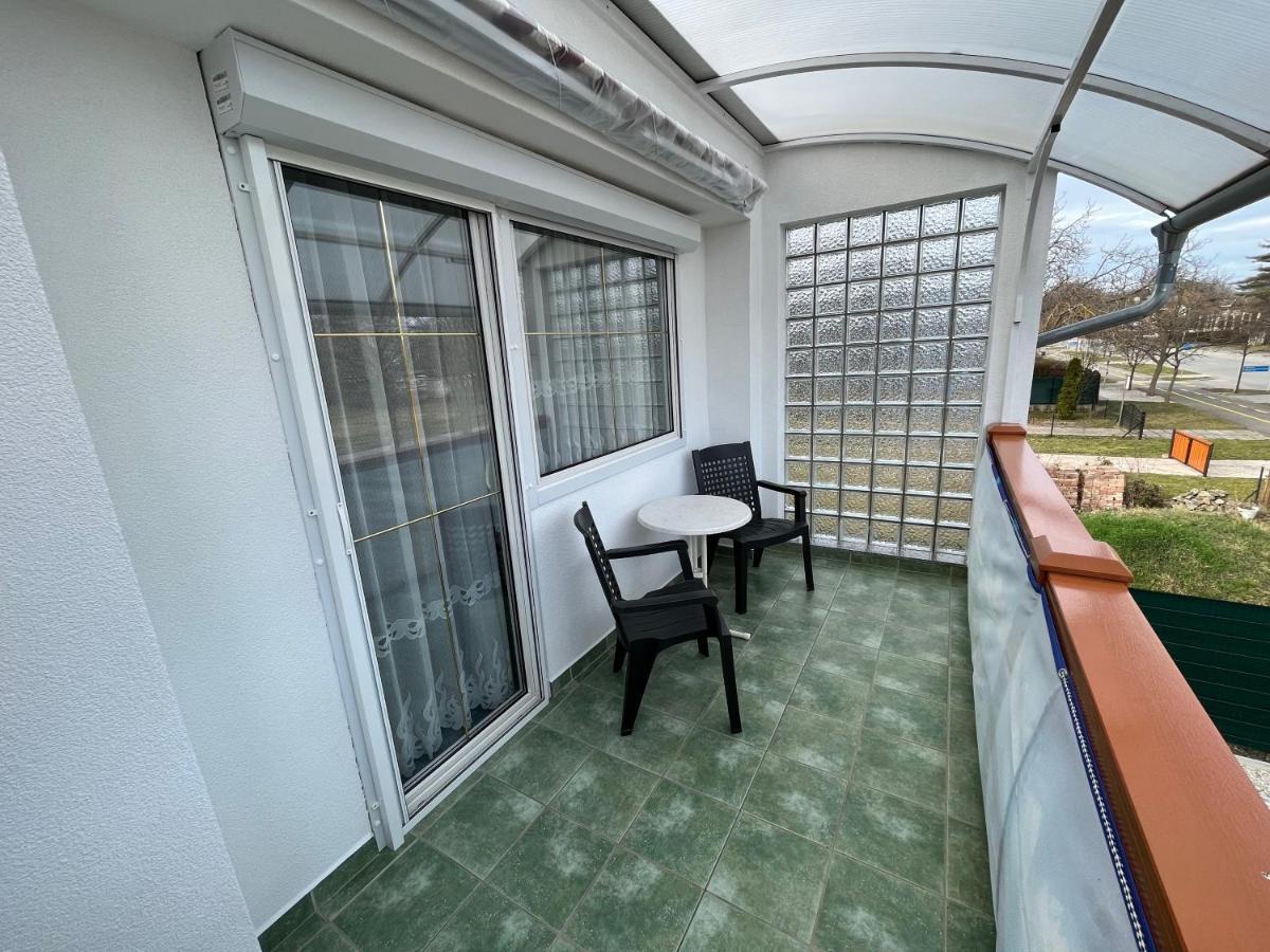 Karolin Apartman Бюк Экстерьер фото