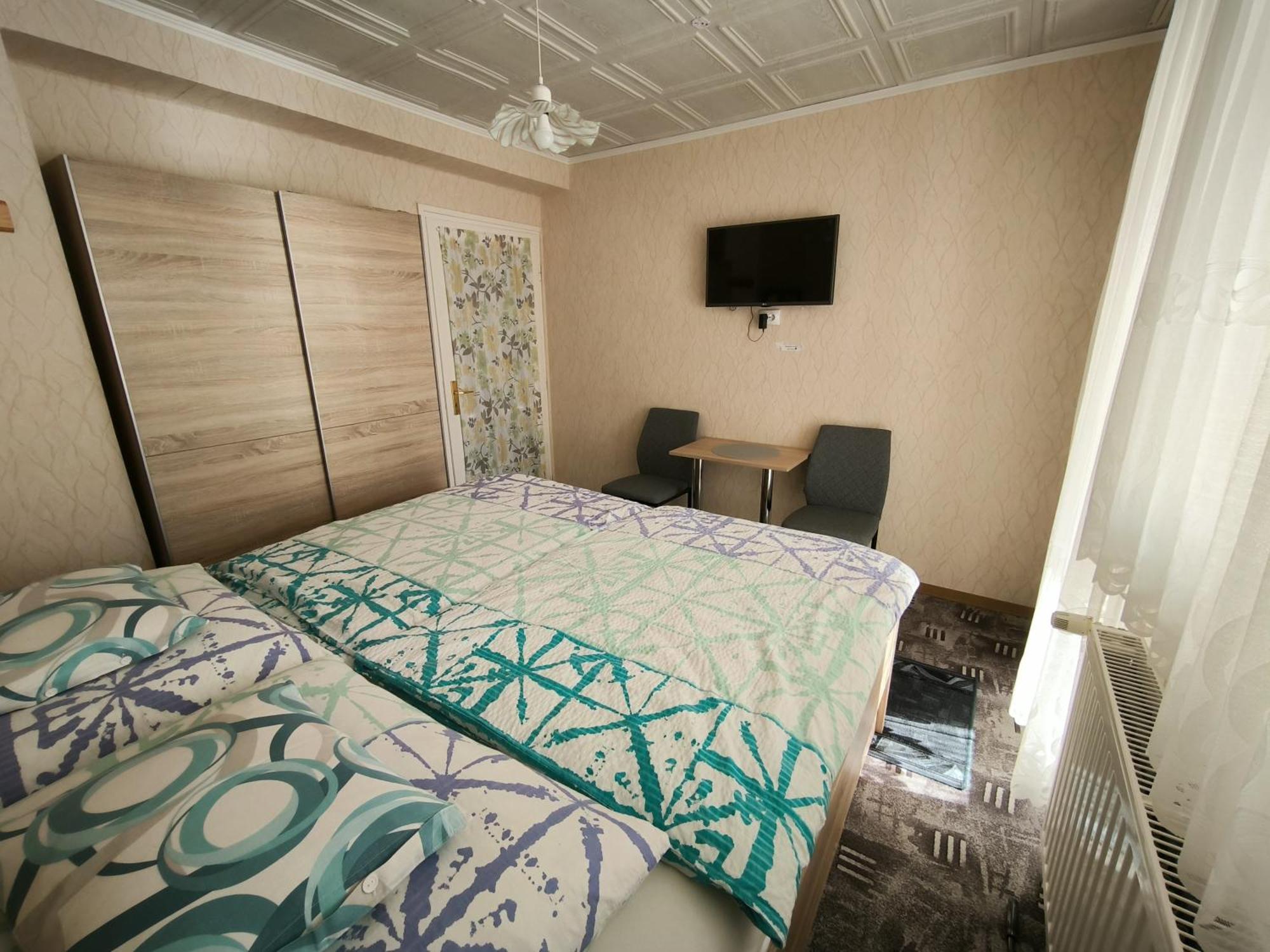 Karolin Apartman Бюк Экстерьер фото