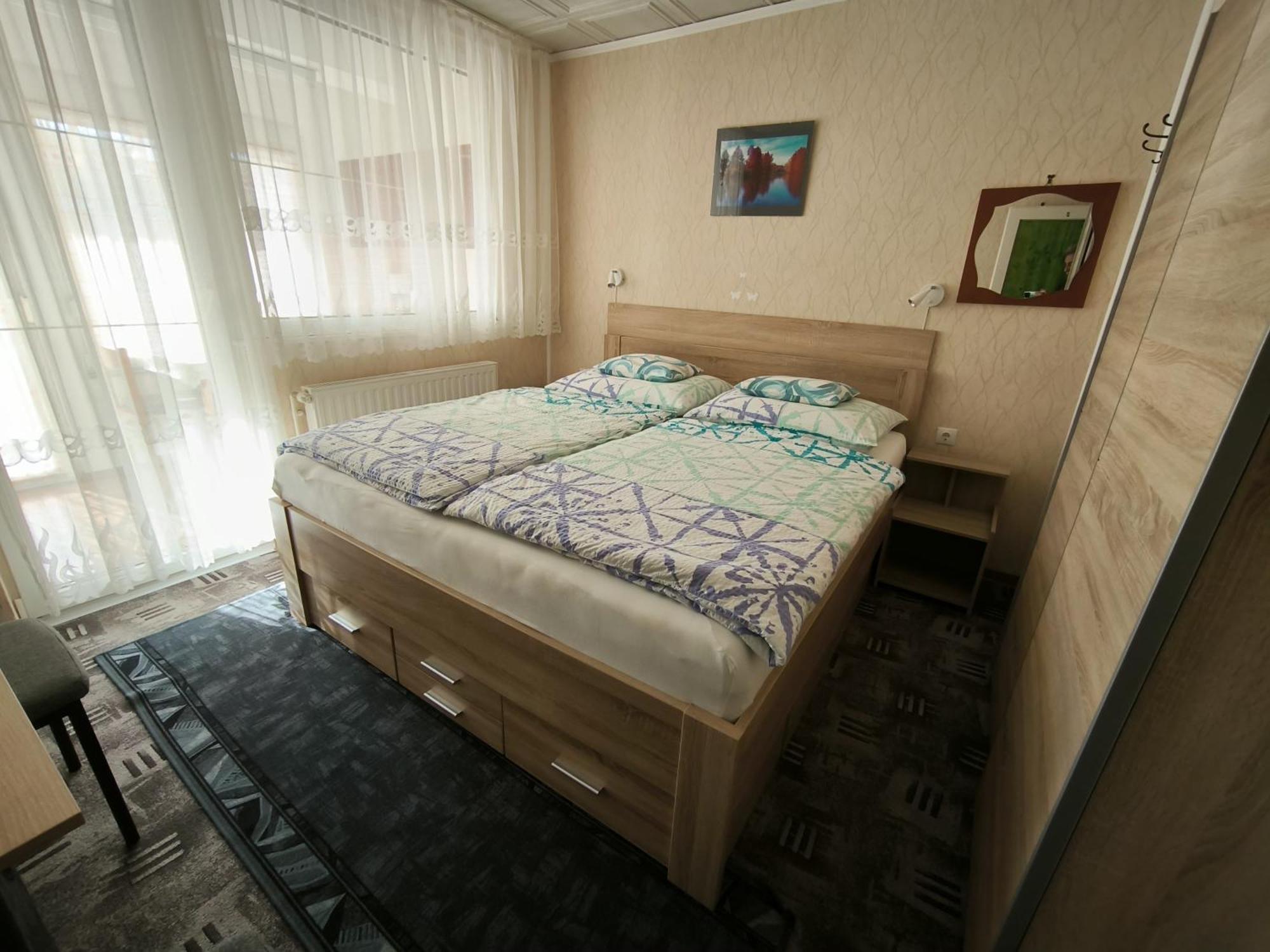 Karolin Apartman Бюк Экстерьер фото